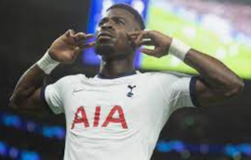 Aurier has been a target for Atletico Madrid's reinforcements this summer