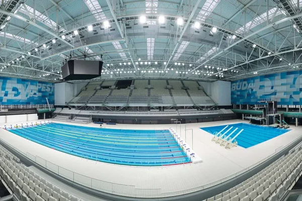 สระ Duna Arena: สนามแข่งขันที่ดีที่สุดแห่งหนึ่งของโลก และผลต่อวงการว่ายน้ำ